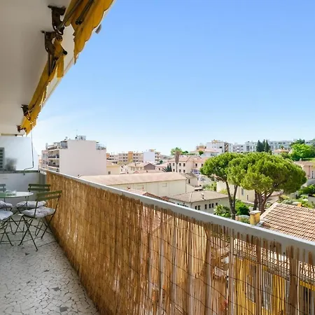 Lejlighed Calm Flat With Balcony - Sur - Welkeys